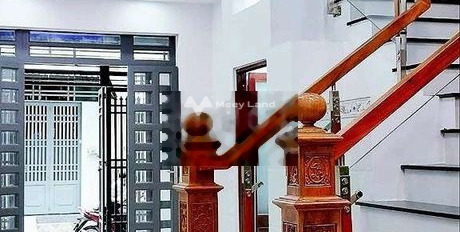 Ở Phường 2, Quận 10, bán nhà, giá bán đề cử 3.15 tỷ diện tích chuẩn 49m2, căn này gồm có 2 PN khách có thiện chí liên hệ ngay-02