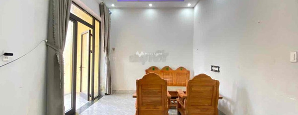 Hướng Tây Nam, bán nhà diện tích 150m2 vị trí đặt tại Hòa Phước, Hòa Vang bán ngay với giá khởi điểm chỉ 1.6 tỷ nhà gồm 2 phòng ngủ, 1 WC-02