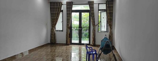 Cho thuê nhà, thuê ngay với giá sang tên 12 triệu/tháng diện tích rộng lớn 76m2 trong Hòa Minh, Đà Nẵng-02