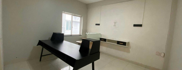 Nhà có 5 phòng ngủ, cho thuê nhà, thuê ngay với giá thỏa thuận 47.04 triệu/tháng có diện tích quy ước 111m2 tọa lạc ngay trên Quận 7, Hồ Chí Minh-03