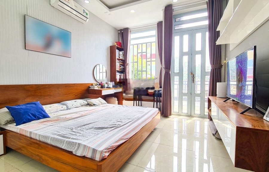 Nhà Quận 6 siêu đẹp, gần Nguyễn Văn Luông, BTCT, 3 tầng, 4 PN, giá tốt -01