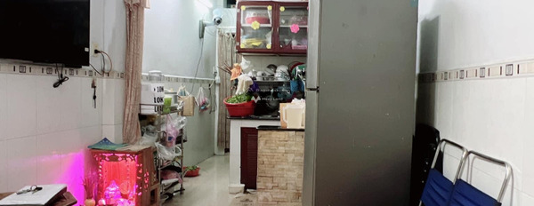 Diện tích chuẩn 23m2 bán nhà vị trí nằm tại Bến Vân Đồn, Hồ Chí Minh trong căn này có 3 phòng ngủ khách có thiện chí liên hệ ngay-02