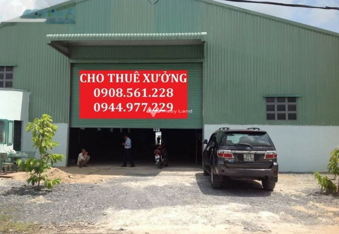 Vị trí mặt tiền nằm ngay Quốc Lộ 13, Thuận An cho thuê kho bãi 1100m2 thuê ngay với giá hợp lý từ 55 triệu/tháng nội thất hiện đại