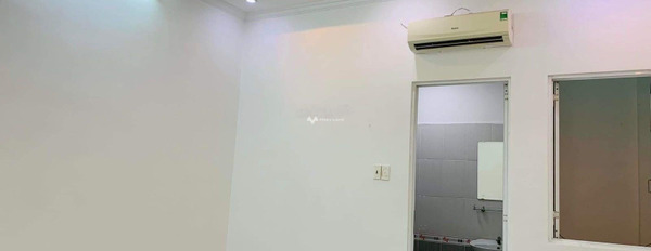 Diện tích 60m2 bán nhà ở vị trí đẹp tọa lạc trên Hòa Thạnh, Hồ Chí Minh căn nhà gồm có 2 phòng ngủ 2 WC còn chần chờ gì nữa-02