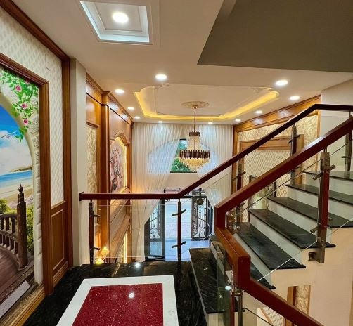 Nhà có 10 phòng ngủ bán nhà ở có diện tích chung 60m2 bán ngay với giá tốt nhất 17.8 tỷ vị trí đẹp tại Hùng Vương, Quận 10, với lộ chính ngang 20 mét