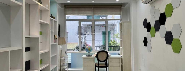 DT 50m2 bán nhà ở nằm trên Đào Tấn, Kim Mã trong nhà nhìn chung có 3 PN vị trí siêu đẹp-03