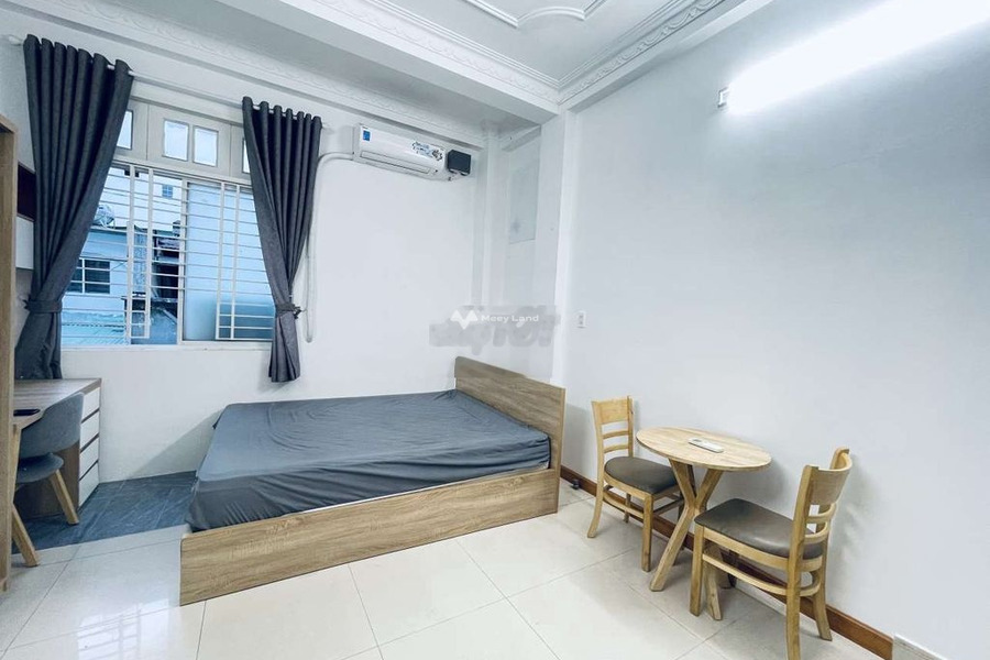 Cho thuê căn hộ diện tích gồm 30m2 nằm ngay bên trong Quận 3, Hồ Chí Minh thuê ngay với giá cực êm chỉ 6.2 triệu/tháng-01