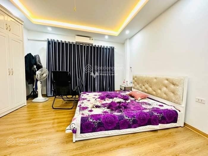 Nhà có 3 phòng ngủ bán nhà giá bán đàm phán chỉ 5.2 tỷ diện tích khoảng 40m2 vị trí thuận lợi nằm ở Hàng Bột, Hà Nội-01