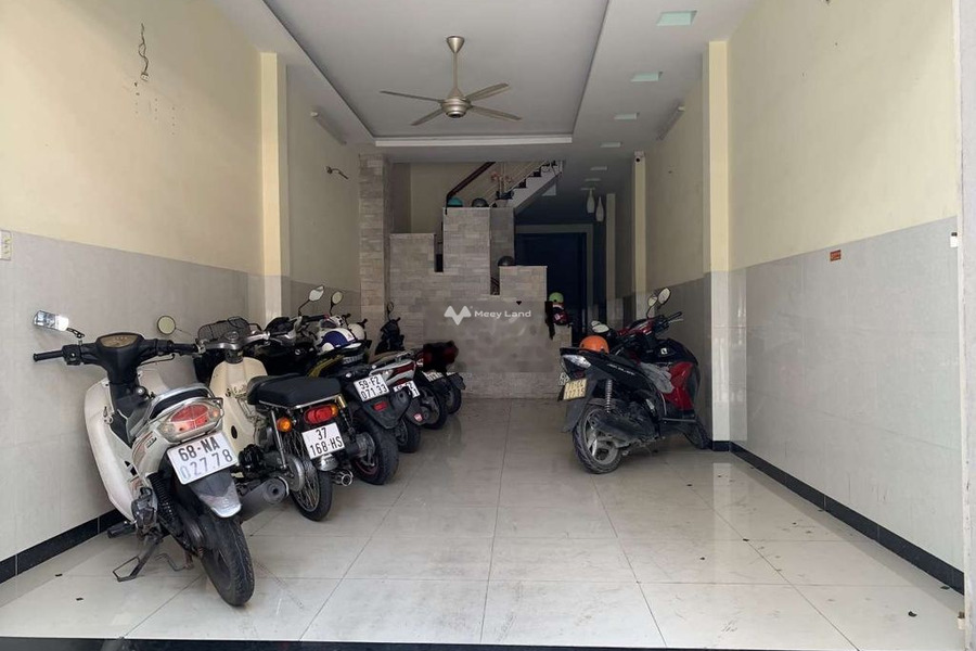 Giá 1.7 triệu/tháng cho thuê phòng trọ với diện tích khoảng 4m2 vị trí đặt tọa lạc ở Nguyễn Thanh Tuyền, Hồ Chí Minh sổ hồng chính chủ-01