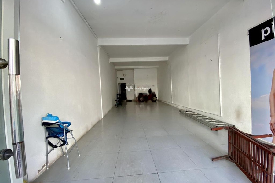 Vị trí mặt tiền ở Nguyễn Văn Đậu, Hồ Chí Minh cho thuê nhà giá thuê hiện tại 28 triệu/tháng, trong nhà này 4 phòng ngủ-01
