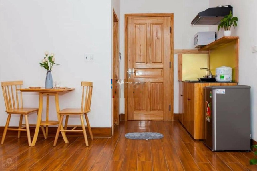 Phước Mỹ, Sơn Trà, cho thuê chung cư thuê ngay với giá bất ngờ 4.4 triệu/tháng, căn hộ nhìn chung có tổng 1 PN, 1 WC khu vực đông đúc-01