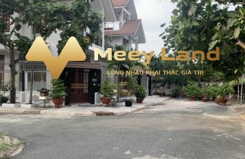 Bán biệt thự mặt tiền nằm ngay Đường 25, Hồ Chí Minh vào ở ngay giá chính chủ 25 tỷ dt quy đổi 245 m2-03