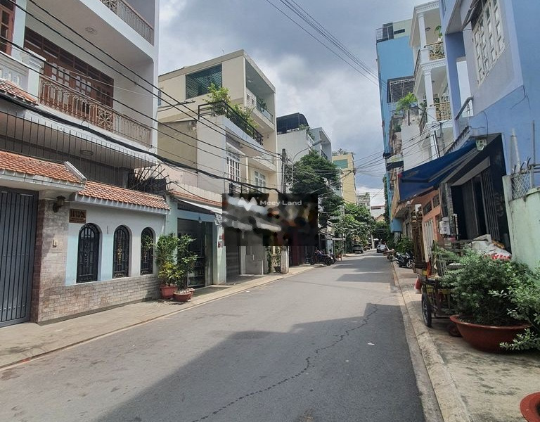Bán nhà mặt tiền tọa lạc gần Phường 13, Hồ Chí Minh bán ngay với giá quy định 10.3 tỷ có diện tích gồm 156m2 tổng quan bên trong nhà có 1 PN-01
