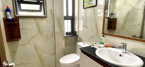 Hướng Đông Nam, bán nhà có diện tích 90m2 vị trí đẹp ngay trên Bình Chiểu, Hồ Chí Minh giá bán thương mại chỉ 5.5 tỷ nhìn chung có tổng 3 phòng ngủ đư...-02