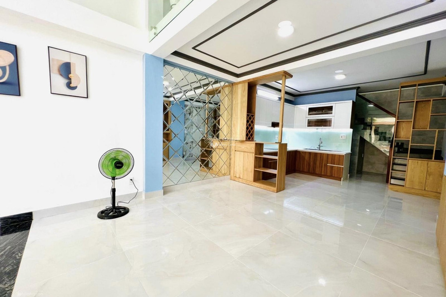 Vị trí thuận lợi nằm trên Lã Xuân Oai, Hồ Chí Minh bán nhà giá bán chốt nhanh từ 5.4 tỷ căn nhà có tổng cộng 4 phòng ngủ 3 WC-01