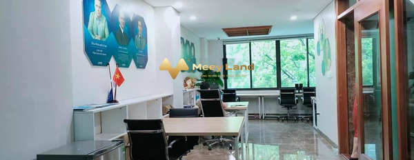 Ở Quận Hoàn Kiếm, Hà Nội bán nhà giá cực rẻ từ 165 tỷ căn nhà gồm 5 PN 5 WC-03