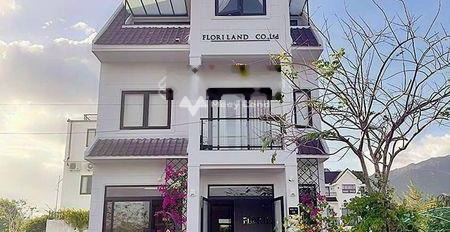 Nhà 6 PN cho thuê nhà ở với diện tích chuẩn 300m2 vị trí thuận lợi tọa lạc trên Cam Hải Đông, Cam Lâm, hướng Đông-03