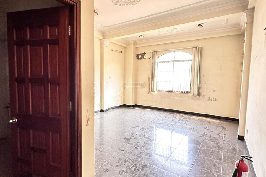 Trong nhà này gồm có 8 PN, cho thuê nhà ở có diện tích chung 125m2 giá thuê đàm phán 50 triệu/tháng tọa lạc gần Cộng Hòa, Tân Bình-01