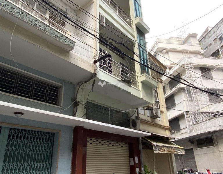 Bán nhà vị trí thuận lợi ngay Nguyễn Huệ, Quận 1 bán ngay với giá cực rẻ 43 tỷ có diện tích gồm 70.3m2 hướng Nam tổng quan căn này gồm 6 phòng ngủ-01