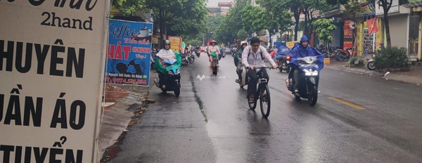 Bán căn nhà vị trí đặt tọa lạc ngay Nguyễn Viết Xuân, Hà Đông bán ngay với giá mong muốn chỉ 12.7 tỷ diện tích khoảng 95m2 cám ơn quý khách đã đọc tin-03