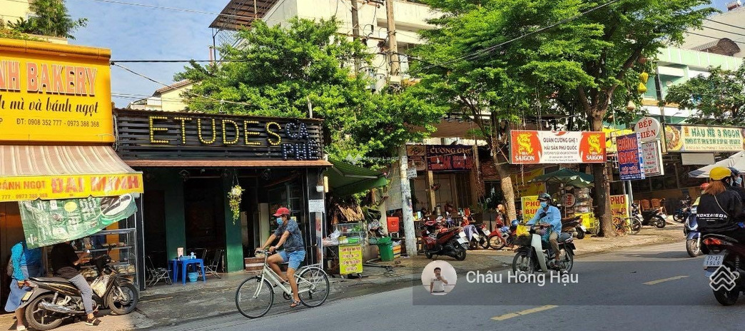 Bán hộ căn nhà vị trí thuận lợi tọa lạc ngay ở Lê Đức Thọ, Phường 17 giá bán cực rẻ 20.5 tỷ có diện tích 200m2 giá tốt nhất