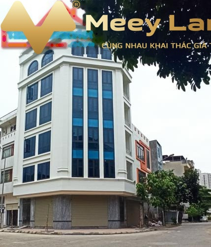 Bán tòa nhà văn phòng Làng Việt Kiều Châu Âu, 7 tầng, thang máy, 60m2, 11,2 tỷ-01
