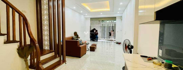 Tổng quan nhà này thì gồm 3 phòng ngủ bán nhà giá bán công khai chỉ 4.1 tỷ diện tích rộng 33m2 vị trí đẹp ngay tại La Khê, Hà Nội-03