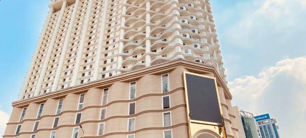 Cần bán hotel mặt phố Đội Cấn, vị trí thiết kế đẳng cấp, 2249m2, 23 tầng, mặt tiền 50m