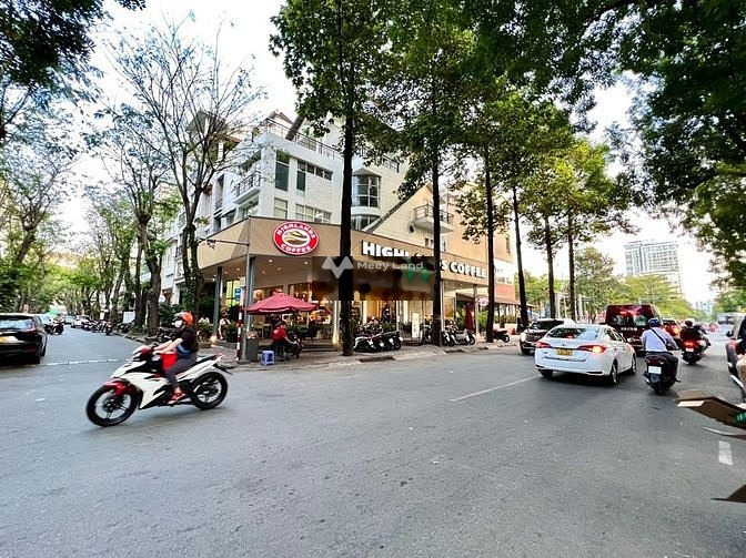 Diện tích cụ thể 140m2 bán shophouse giá bán cực tốt chỉ 23 tỷ vị trí đặt gần Quận 7, Hồ Chí Minh pháp lý rõ ràng-01