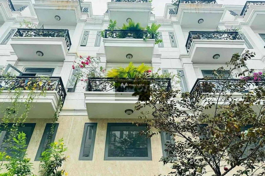 Nhìn chung có tổng 4 PN, bán nhà ở diện tích chuẩn 50m2 bán ngay với giá cơ bản 5 tỷ vị trí đẹp gần Quận 12, Hồ Chí Minh-01