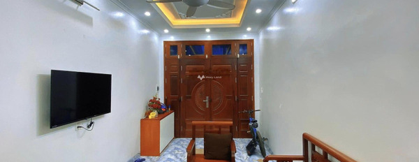 Vị trí đặt ở tại Xuân La, Hà Nội bán nhà giá bán cực rẻ 4.05 tỷ căn nhà có tổng 3 PN 3 WC-02