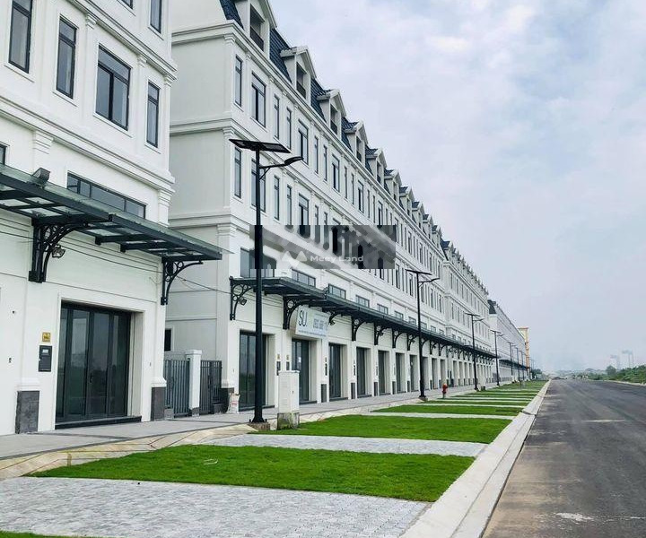 Trong nhà nhìn chung gồm 4 phòng ngủ, cho thuê nhà ở có diện tích gồm 100m2 giá thuê quy định 25 triệu/tháng vị trí đẹp ngay tại Quận 2, Hồ Chí Minh-01