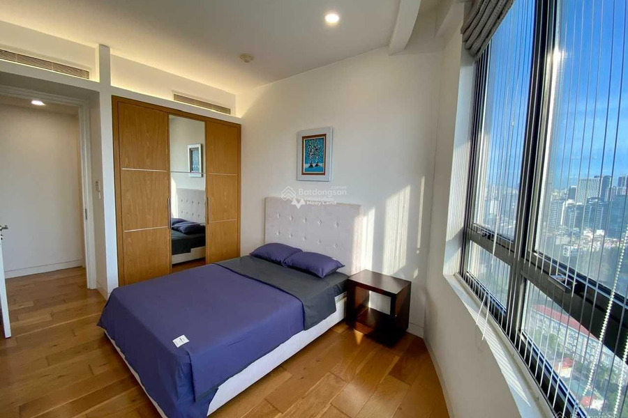Tổng quan căn hộ gồm có 3 phòng ngủ, cho thuê căn hộ vị trí mặt tiền tại Dịch Vọng Hậu, Cầu Giấy, 2 WC thuận tiện đi lại-01
