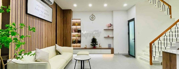 Trong căn này bao gồm 4 phòng ngủ, bán nhà ở có diện tích 67m2 bán ngay với giá cực tốt 3.27 tỷ vị trí mặt tiền ở Tân Bình, Hồ Chí Minh-02