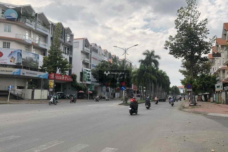 Hot cho thuê mặt bằng có diện tích tổng là 50m2 trong Trần Xuân Soạn, Hồ Chí Minh giá thuê bất ngờ từ 8 triệu/tháng-01