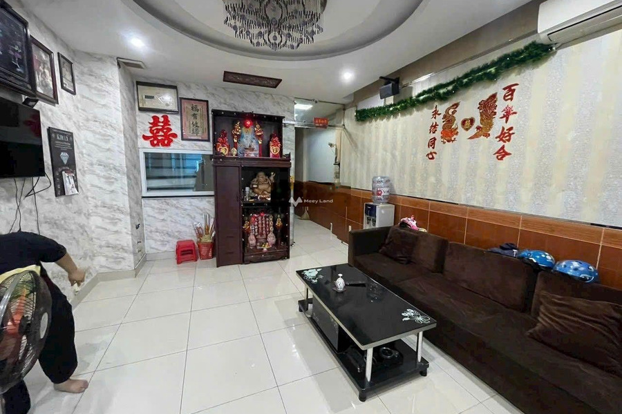 Vị trí đẹp nằm trên Phú Trung, Tân Phú bán nhà bán ngay với giá công khai 10.8 tỷ căn nhà có tổng cộng 7 phòng ngủ 7 WC-01