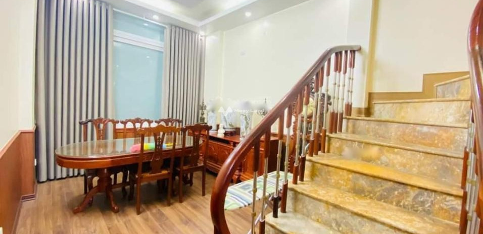 Bán nhà có diện tích 42m2 vị trí đẹp ngay Thanh Xuân, Hà Nội bán ngay với giá từ 10.8 tỷ