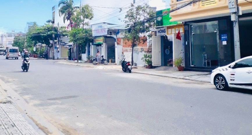 Bán nhà mặt tiền đường Bửu Đóa, phường Phước Long, thành phố Nha Trang giá tốt