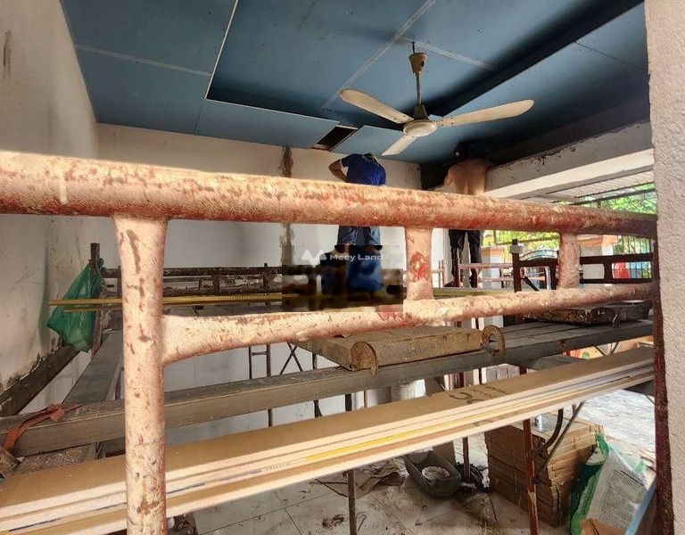 Nhà đang hoàn thiện sửa chữa 4.7×20m 2 phòng Phạm Văn Đông Gigamall -01