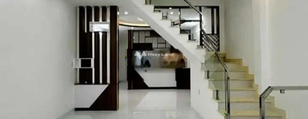 Căn nhà có tổng cộng 3 phòng ngủ, bán nhà ở có diện tích 90m2 bán ngay với giá cạnh tranh 970 triệu vị trí tốt ngay Hoàng Phan Thái, Bình Chánh-03