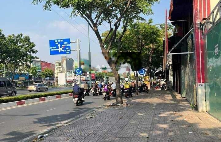 Ngay ở Phạm Văn Đồng, Phường 3, cho thuê nhà, thuê ngay với giá gốc 300 triệu/tháng với diện tích là 1025m2 vị trí trung tâm