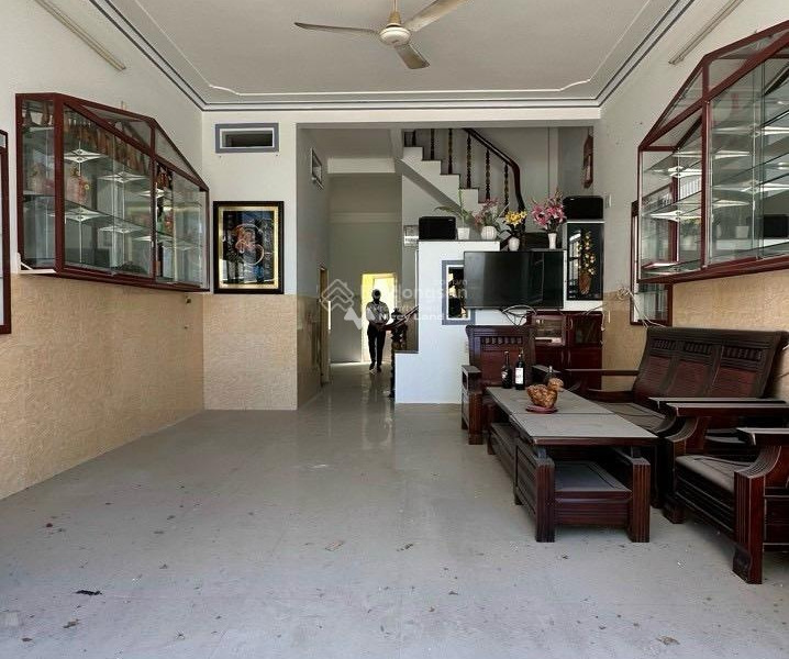 Nhà gồm 4 PN bán nhà giá bán cực rẻ 3.7 tỷ diện tích chuẩn 67.5m2 vị trí đẹp tọa lạc ngay ở Vĩnh Hòa, Khánh Hòa-01