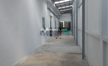 Cho thuê nhà xưởng mới 1700m2 mặt tiền đường QL1A, Q. Bình Tân. -03
