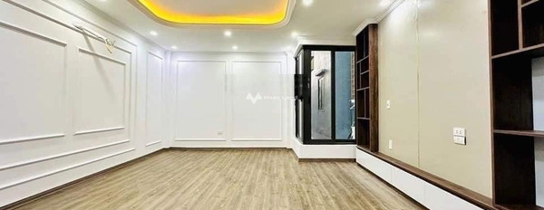 Ở tại Hào Nam, Đống Đa, bán nhà, bán ngay với giá mềm 7.7 tỷ có diện tích chính 38m2, trong nhà gồm có 4 PN vị trí thuận lợi-02