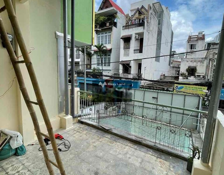 Diện tích thực dài 50m2, cho thuê nhà ở mặt tiền tọa lạc ngay ở Quận 10, Hồ Chí Minh, căn này gồm 1 phòng ngủ khách có thiện chí liên hệ ngay-01