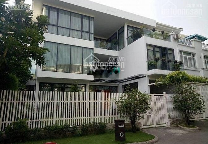 Căn hộ 3 PN, cho thuê căn hộ vị trí đặt tọa lạc tại Trần Văn Trà, Hồ Chí Minh, căn này có tổng 3 phòng ngủ, 3 WC vị trí siêu đẹp