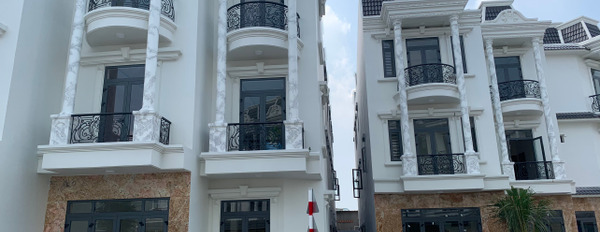 Nhà mặt tiền đường Nguyễn Thị Khắp, 1 trệt, 2 lầu, sổ hồng riêng, hạ tầng đẹp, vào ở ngay-02