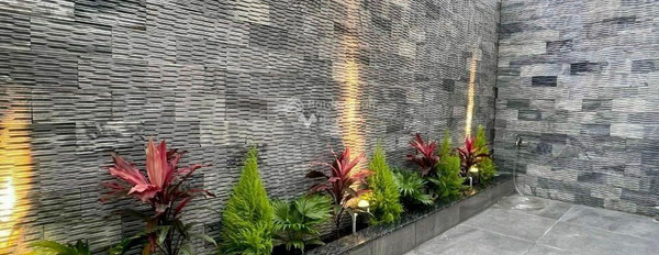 Diện tích chuẩn 100m2 bán nhà vị trí ở Thủ Dầu Một, Bình Dương hướng Tây - Bắc nhà nhìn chung gồm 3 phòng ngủ 2 WC khách có thiện chí liên hệ ngay-02