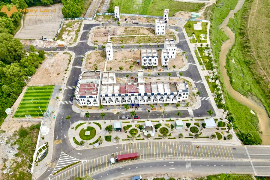 Bán đất tại khu nhà ở VietSing - Phú Chánh, Bình Dương. Diện tích 104m2, giá 2,8 tỷ-01