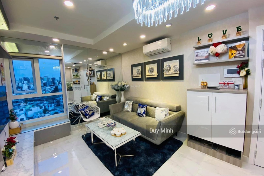 Cho thuê chung cư vị trí tốt tại Trần Quang Khải, Tân Định, trong căn hộ gồm có 2 PN, 1 WC nhà view bao đẹp-01